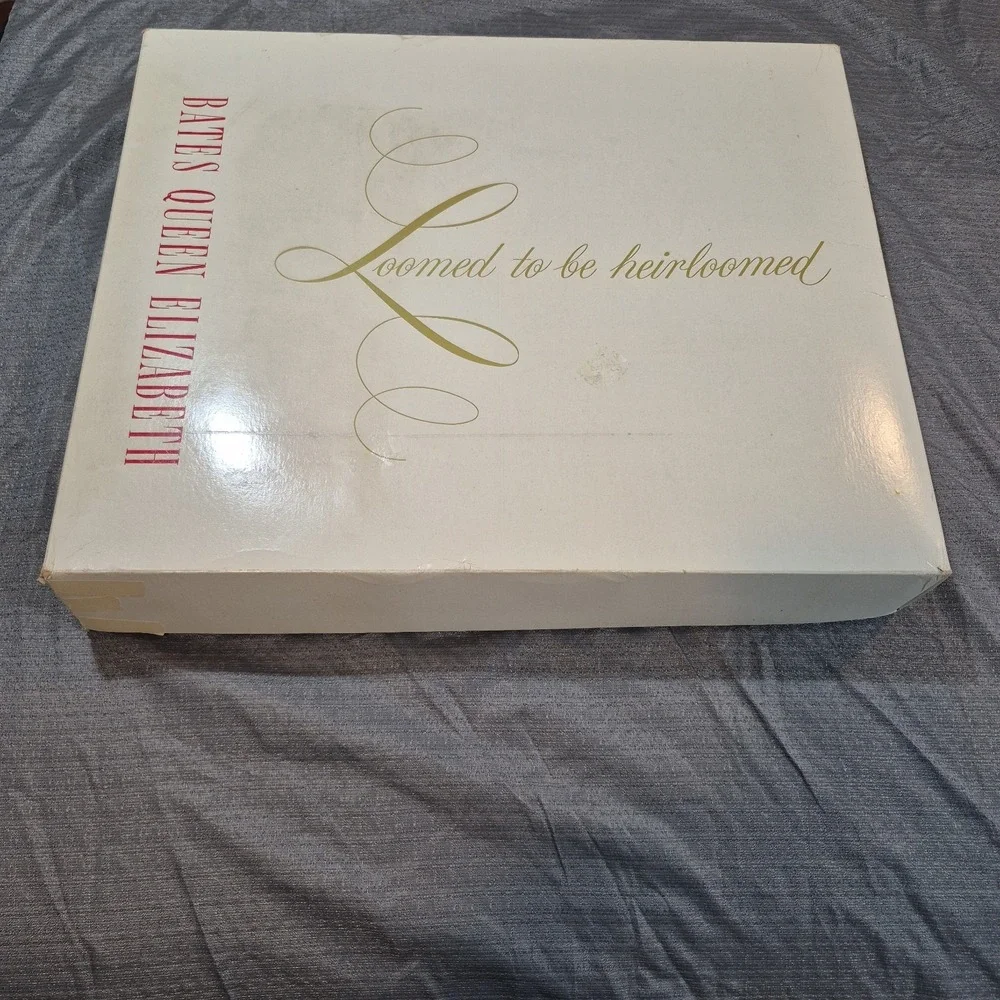 Vintage Double 98 X 112 Bates Queen Elizabeth Lt Blue Bedspread w Fringe In Box